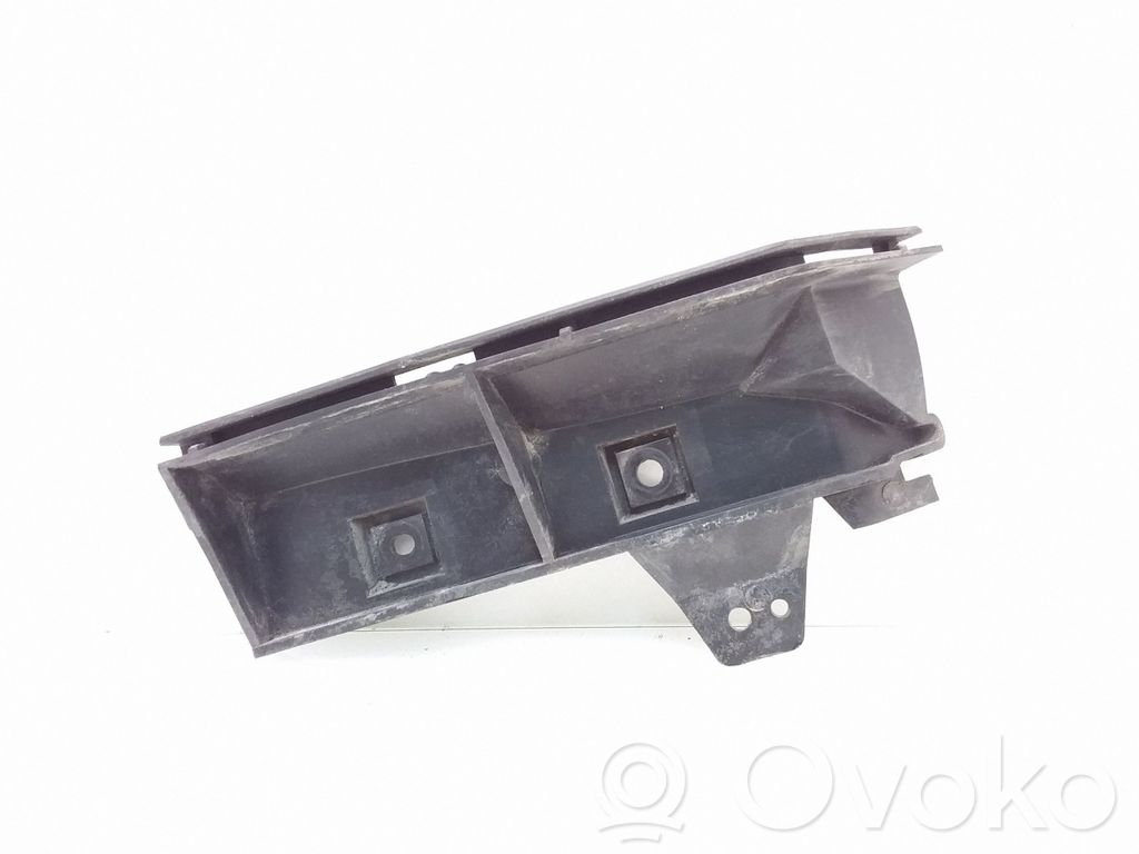 Volvo V50 Takapuskurin kannake 
