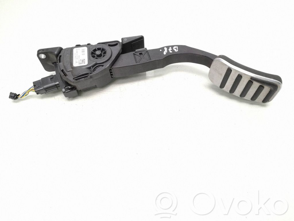 Volvo V40 Pedal del acelerador