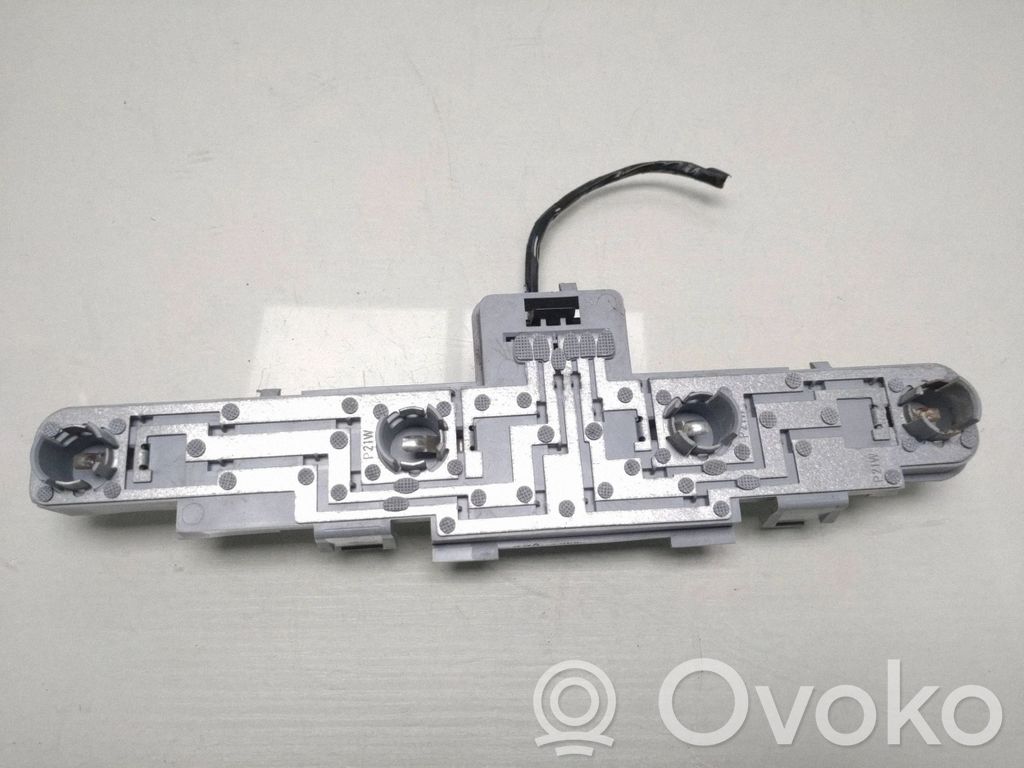 Opel Zafira B Takavalon polttimon suojan pidike