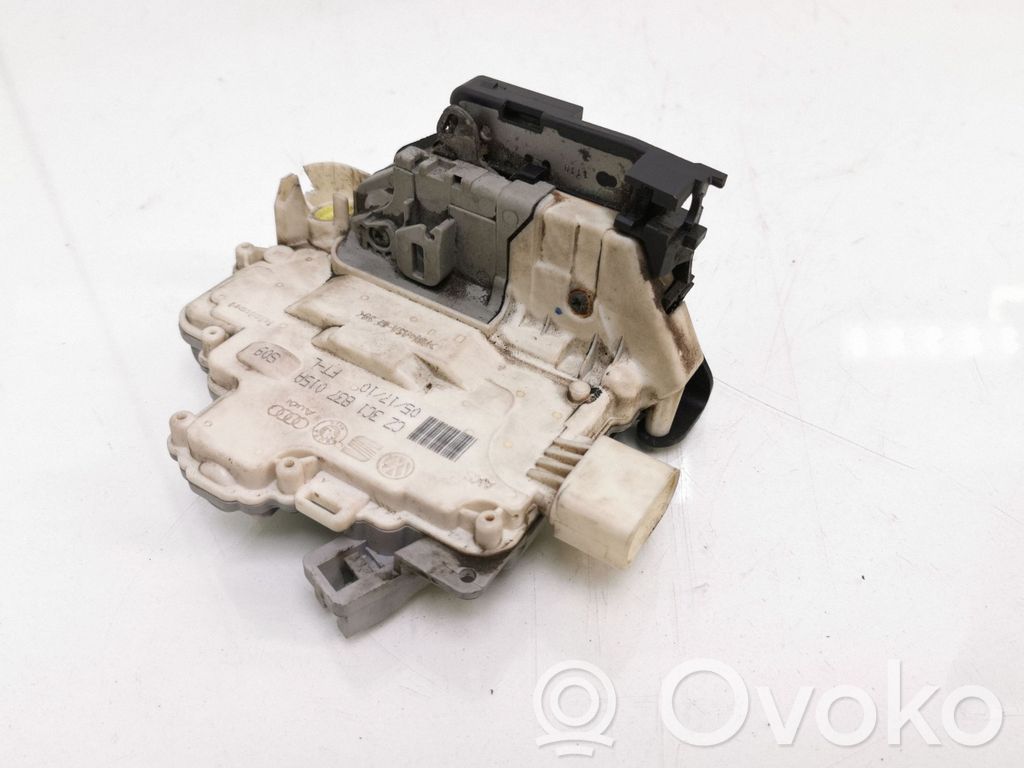 Volkswagen PASSAT B6 Etuoven lukko 