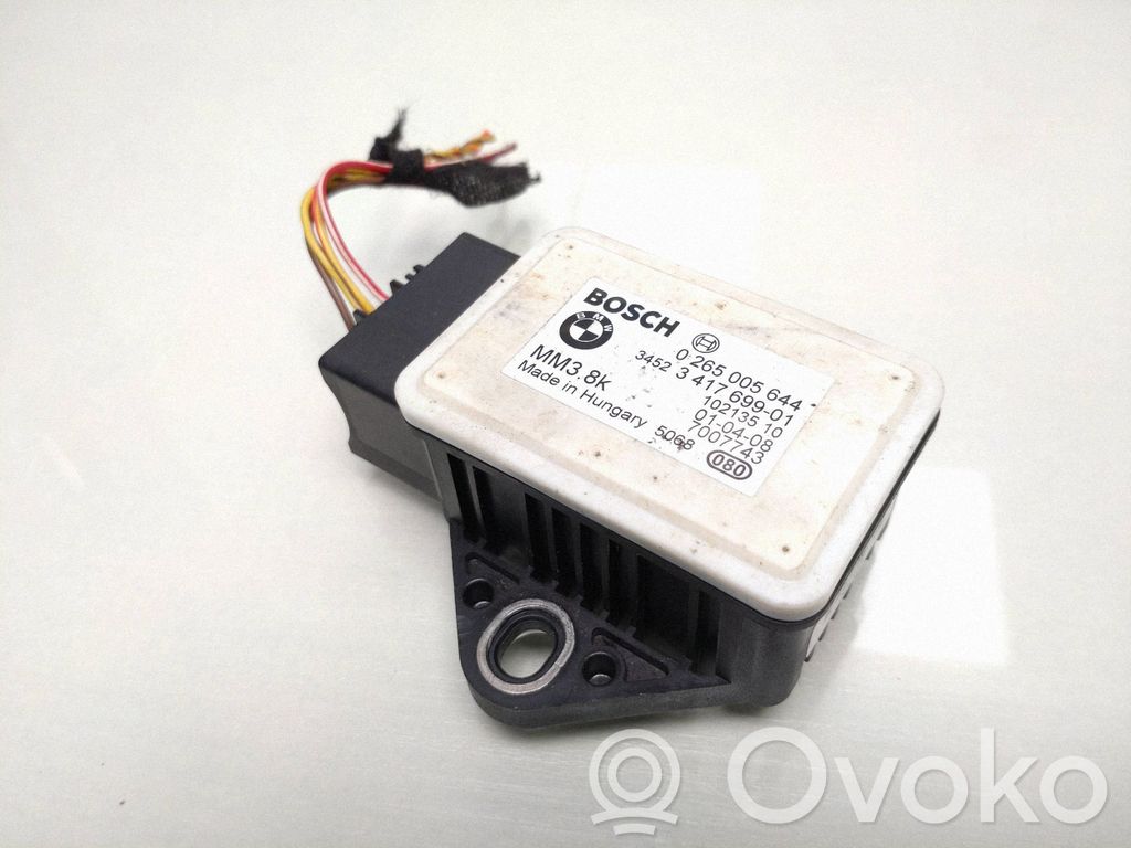 BMW X3 E83 Vakaajan pitkittäiskiihtyvyystunnistin (ESP)