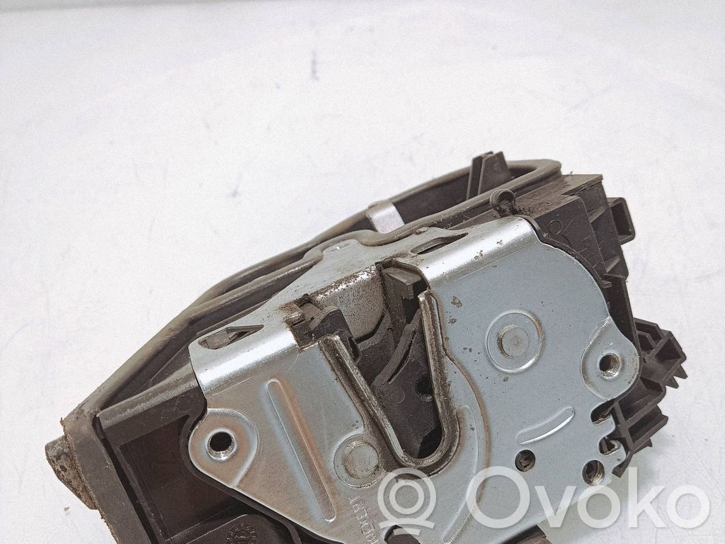 BMW 1 F20 F21 Încuietoare ușă spate 