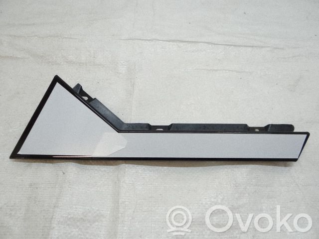 Peugeot 508 Takaoven lista (muoto)