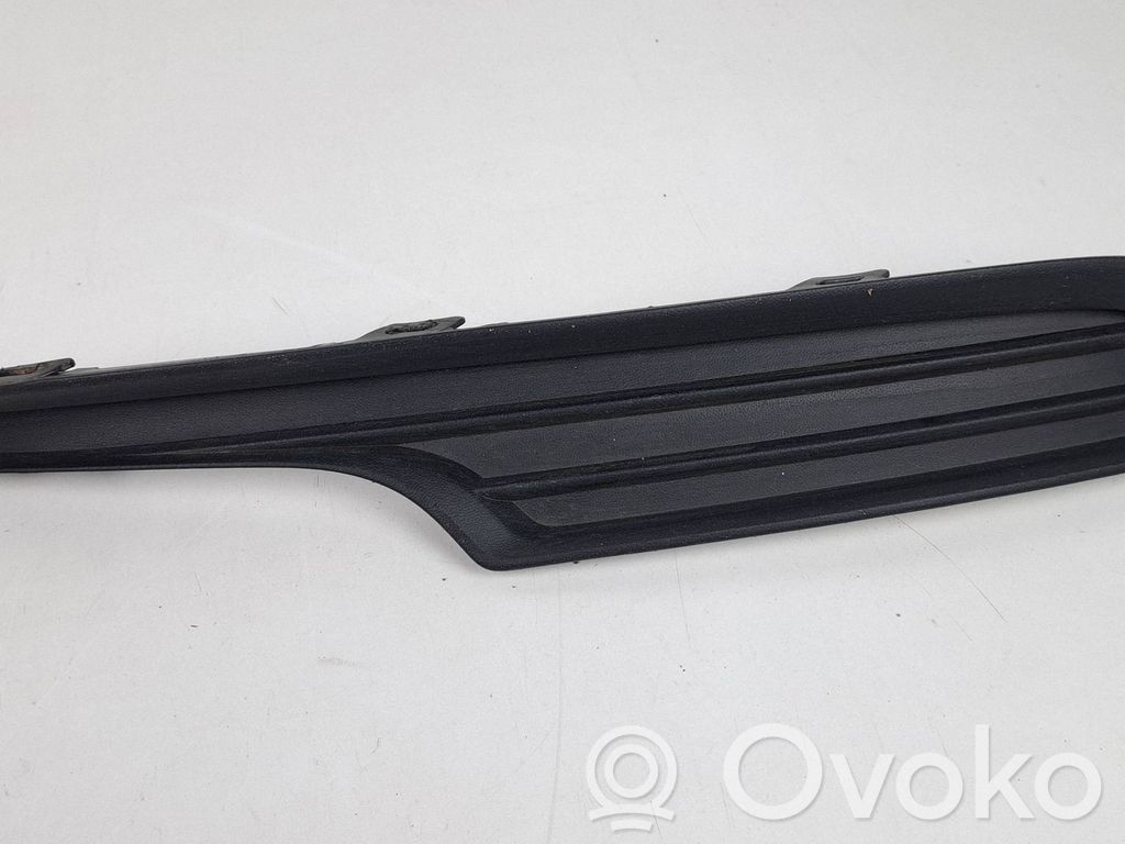 Volkswagen Golf VII Kratka dolna zderzaka przedniego 