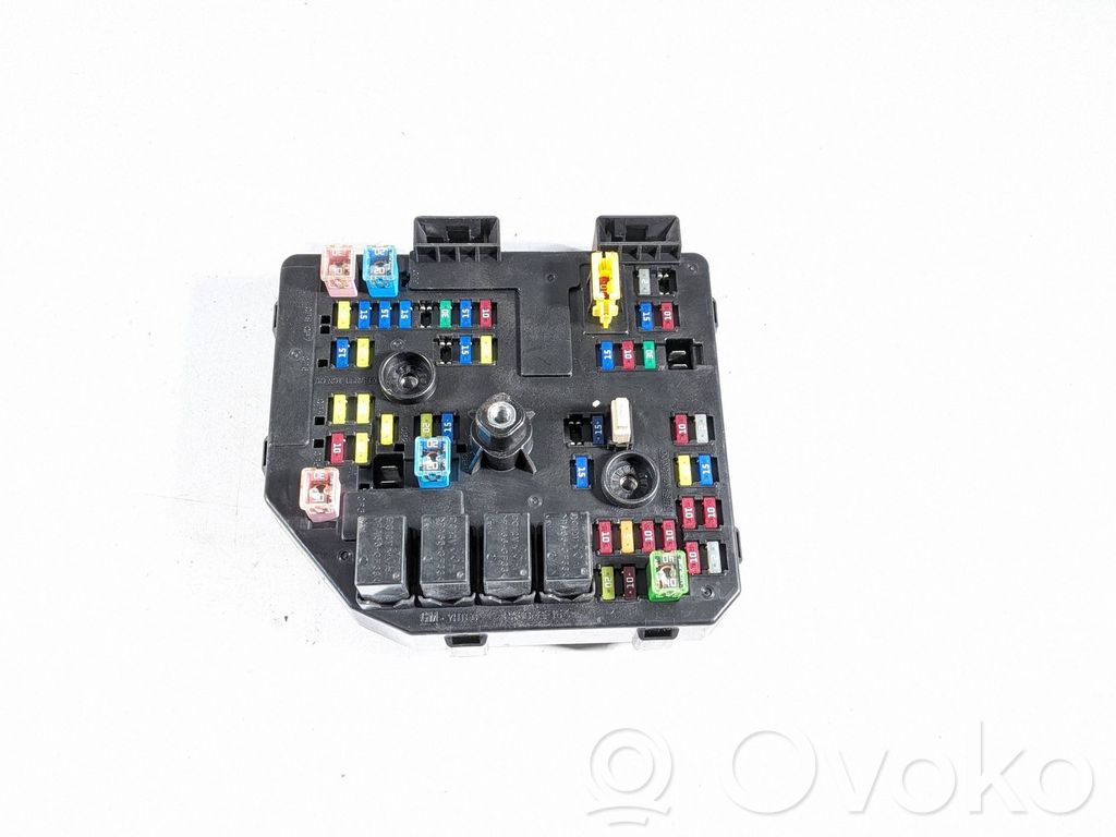 Chevrolet Captiva Módulo de fusible