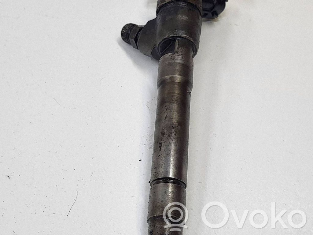 Nissan Qashqai+2 Polttoainesuutin 