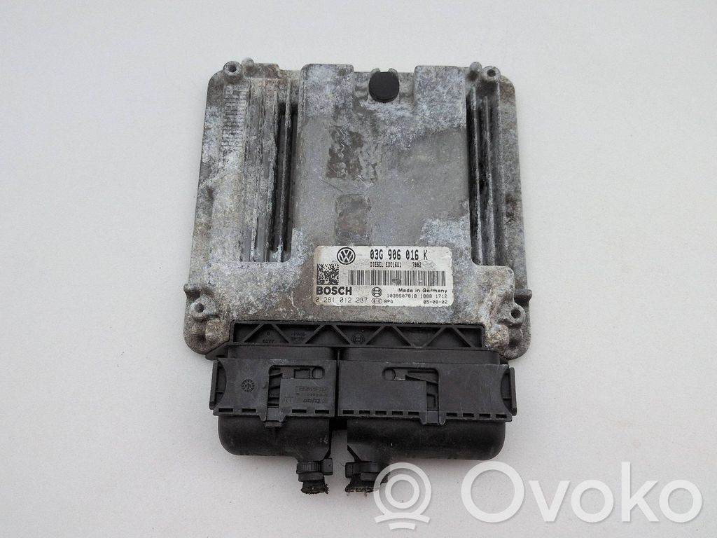Volkswagen Golf V Unitate/modul de control motor