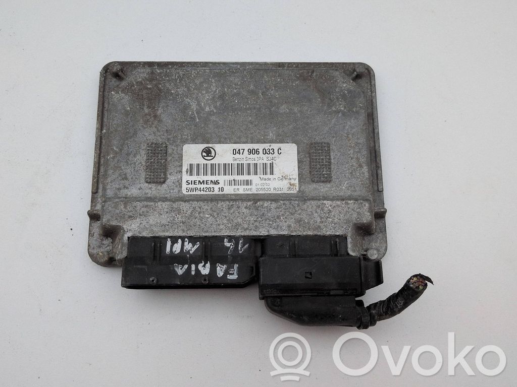 Volkswagen Golf V Calculateur moteur ECU