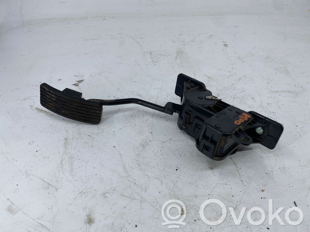 Mitsubishi L200 Accelerator throttle pedal 