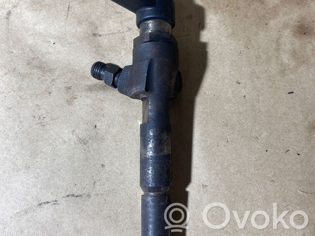Ford Mondeo MK IV Polttoainesuutin 
