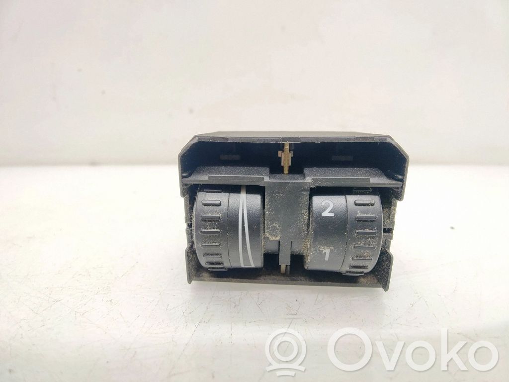Volkswagen Caddy Headlight level height control switch