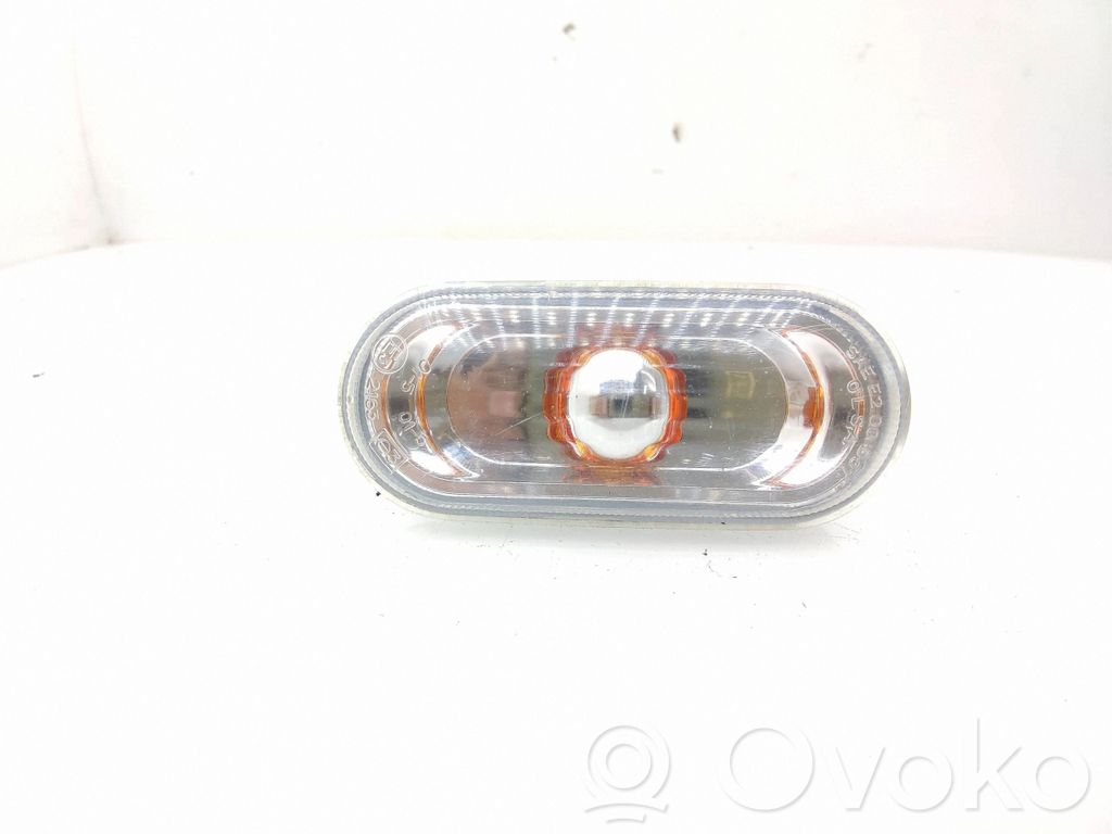 Volkswagen Caddy Seitenblinker 