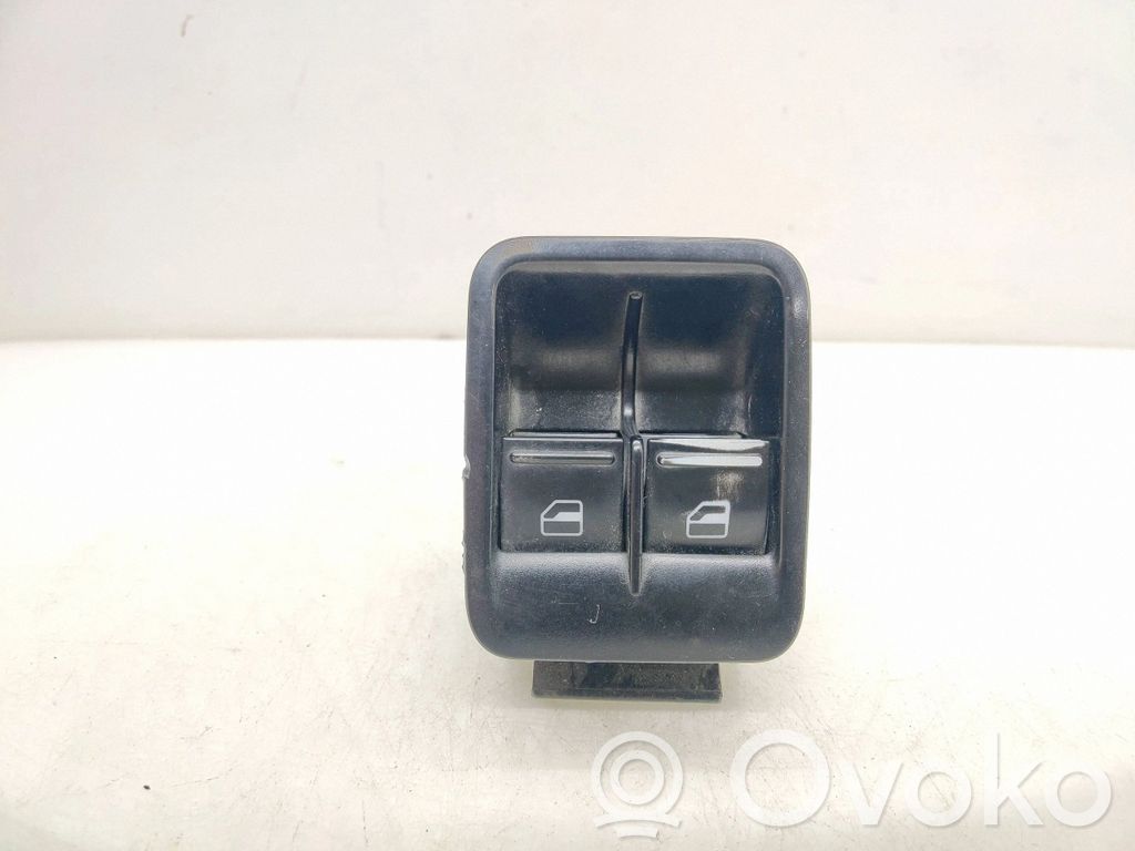 Volkswagen Caddy Przyciski szyb 