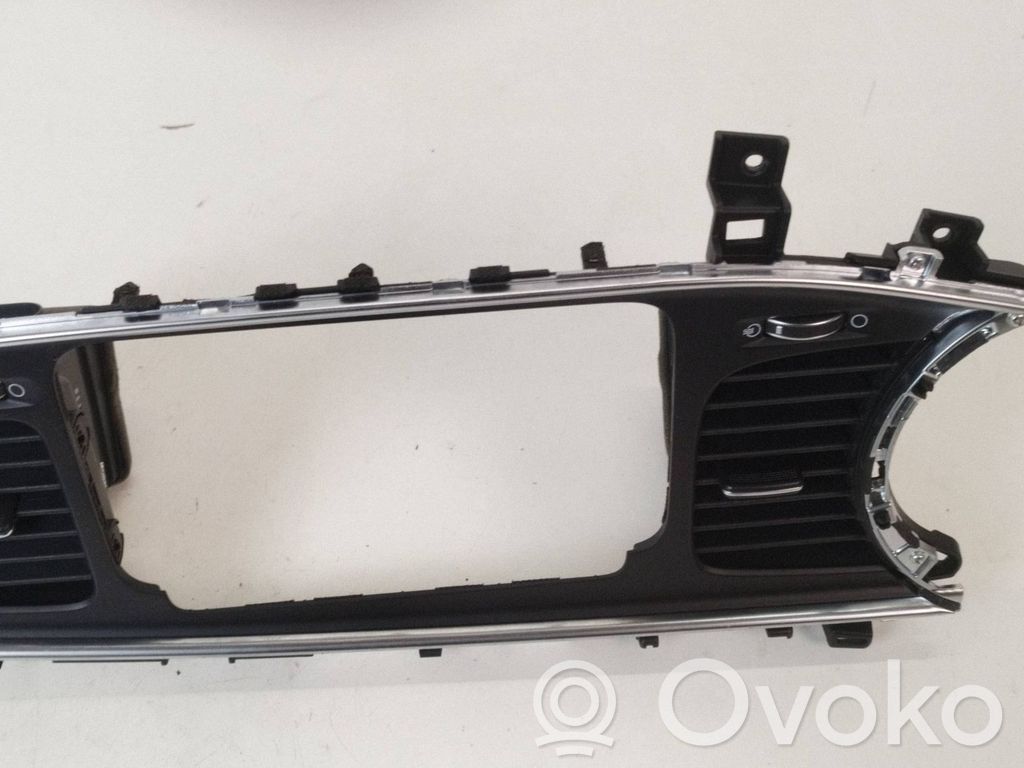 KIA Optima Moldura de la unidad delantera de radio/GPS