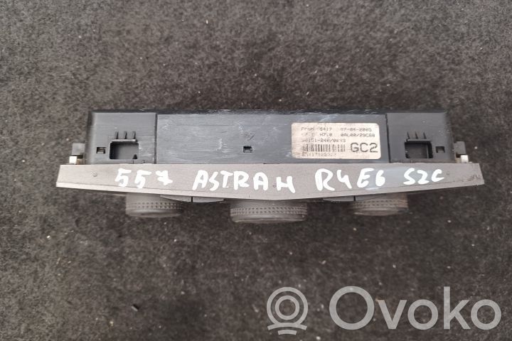 Opel Astra H Climate control unit 