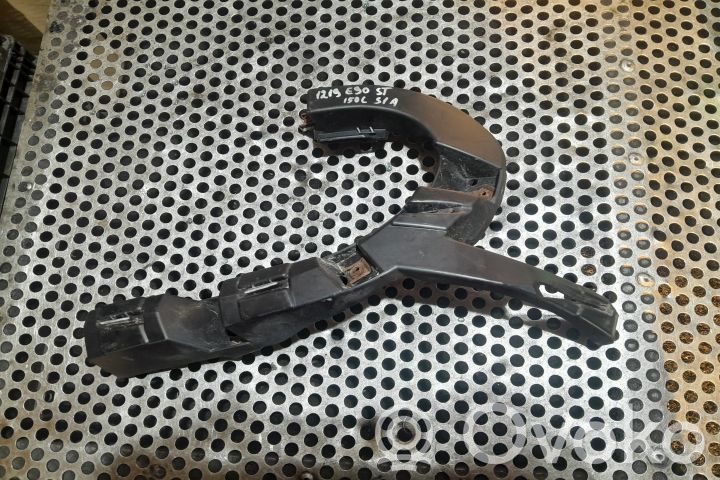BMW 1 F20 F21 Etupuskurin kannake 