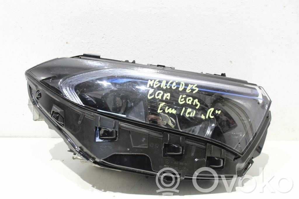 Mercedes-Benz EQA Lampa przednia 