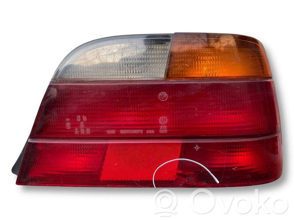 BMW 7 E38 Galinis žibintas kėbule 