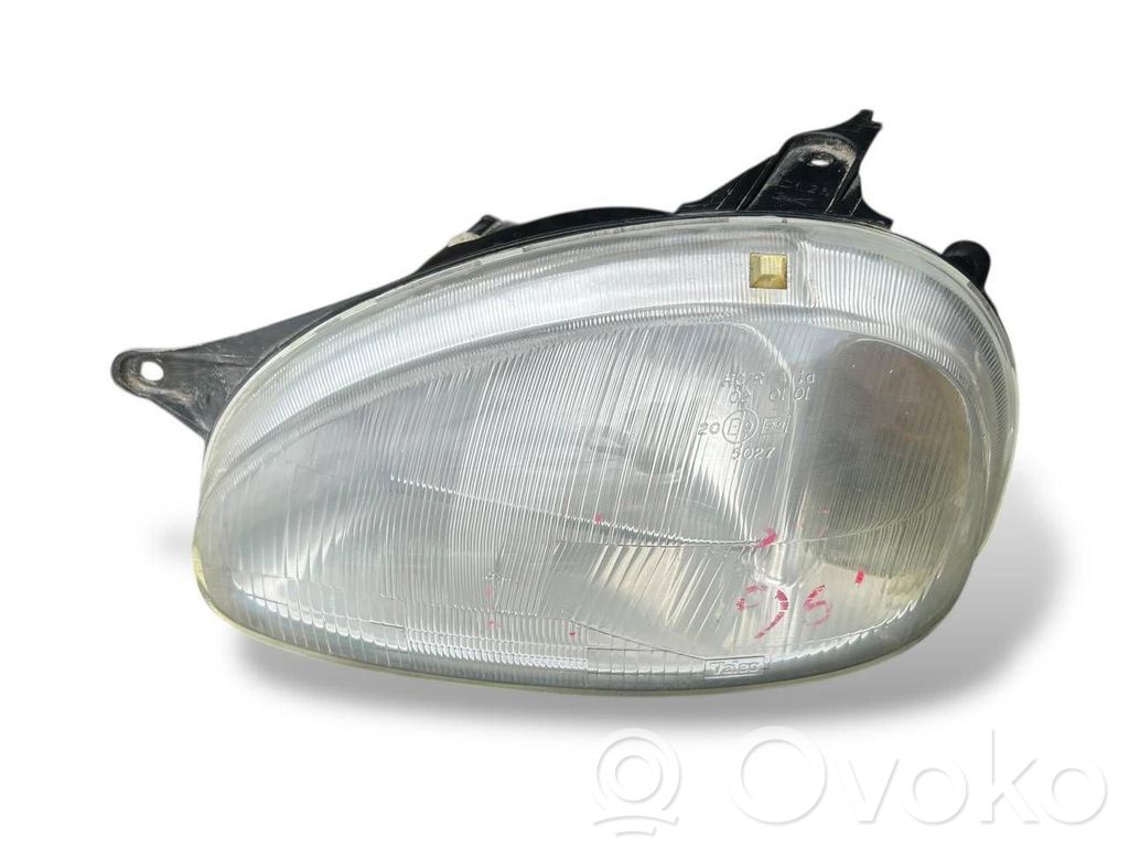 Opel Corsa B Phare frontale 