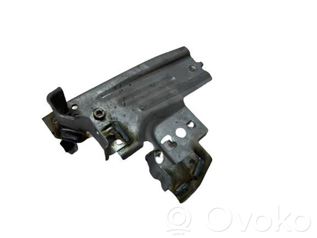 Parcel shelf load cover mount bracket