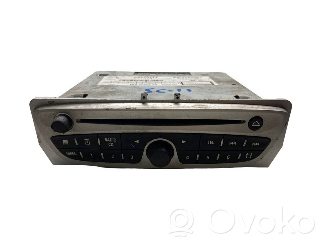 Renault Megane III Radio / CD/DVD atskaņotājs / navigācija 