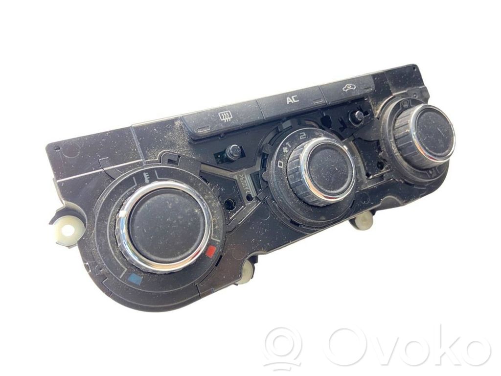 Skoda Octavia Mk2 (1Z) Climate control unit 