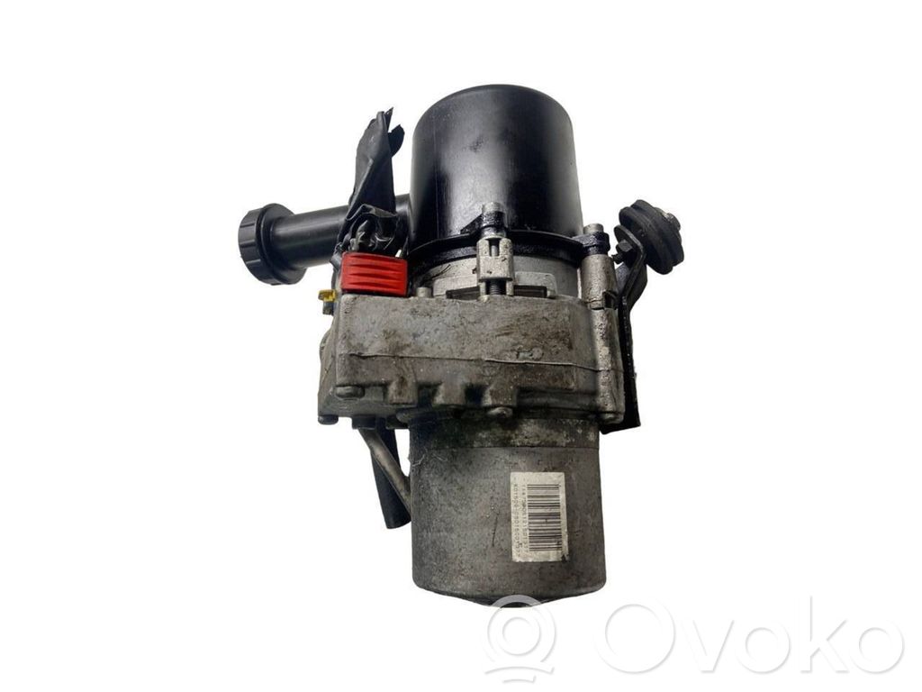 Peugeot 407 Power steering pump 