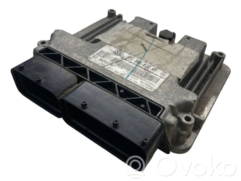Volkswagen Golf VI Engine control unit/module 