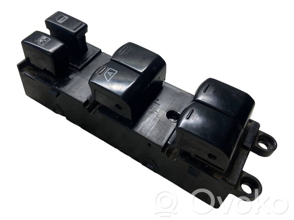 Subaru Forester SH Electric window control switch 