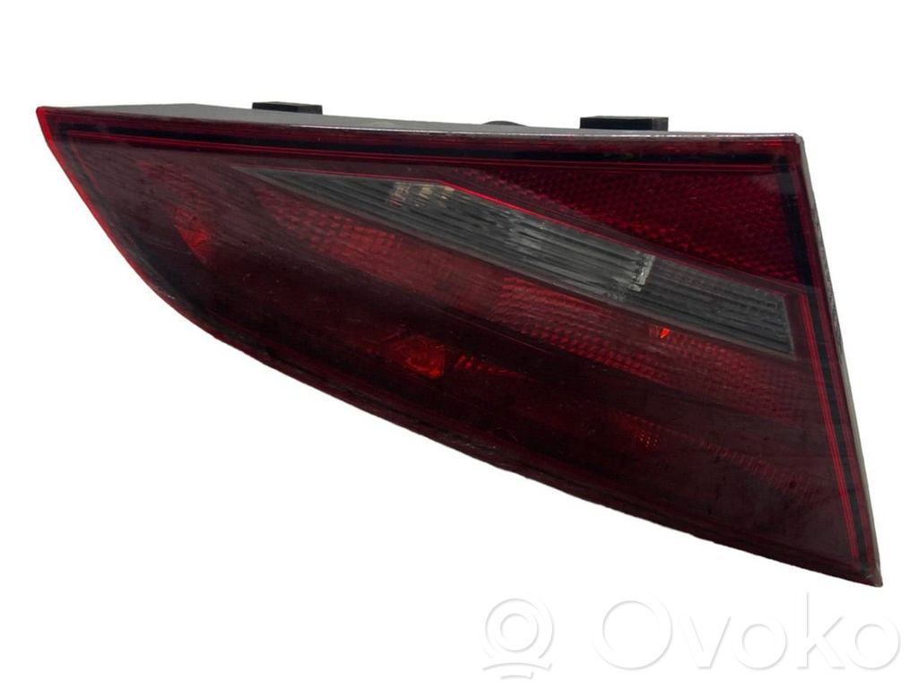 Audi A3 S3 8V Tailgate rear/tail lights 