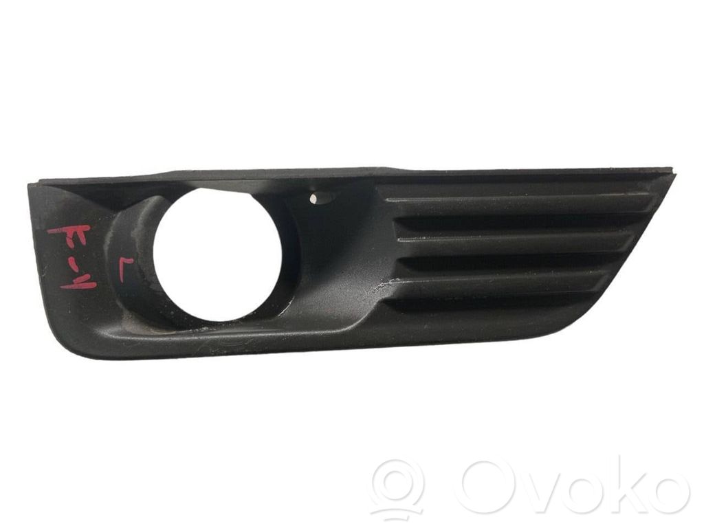 Ford Focus Front bumper lower grill 