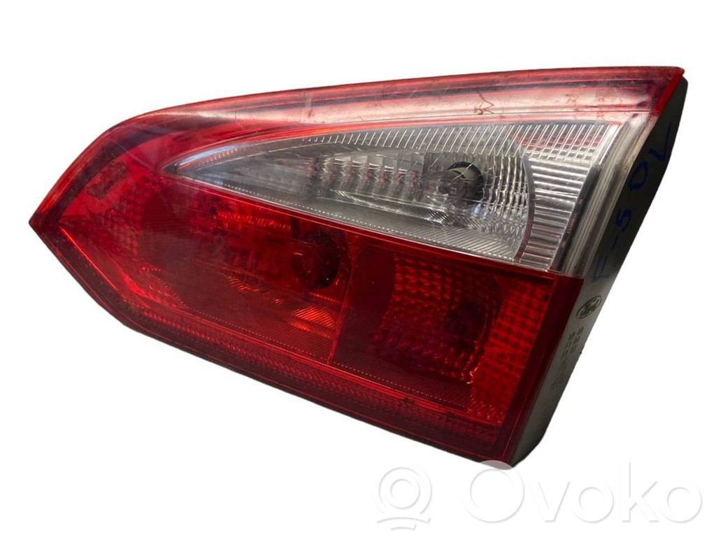Ford Focus Tailgate rear/tail lights 