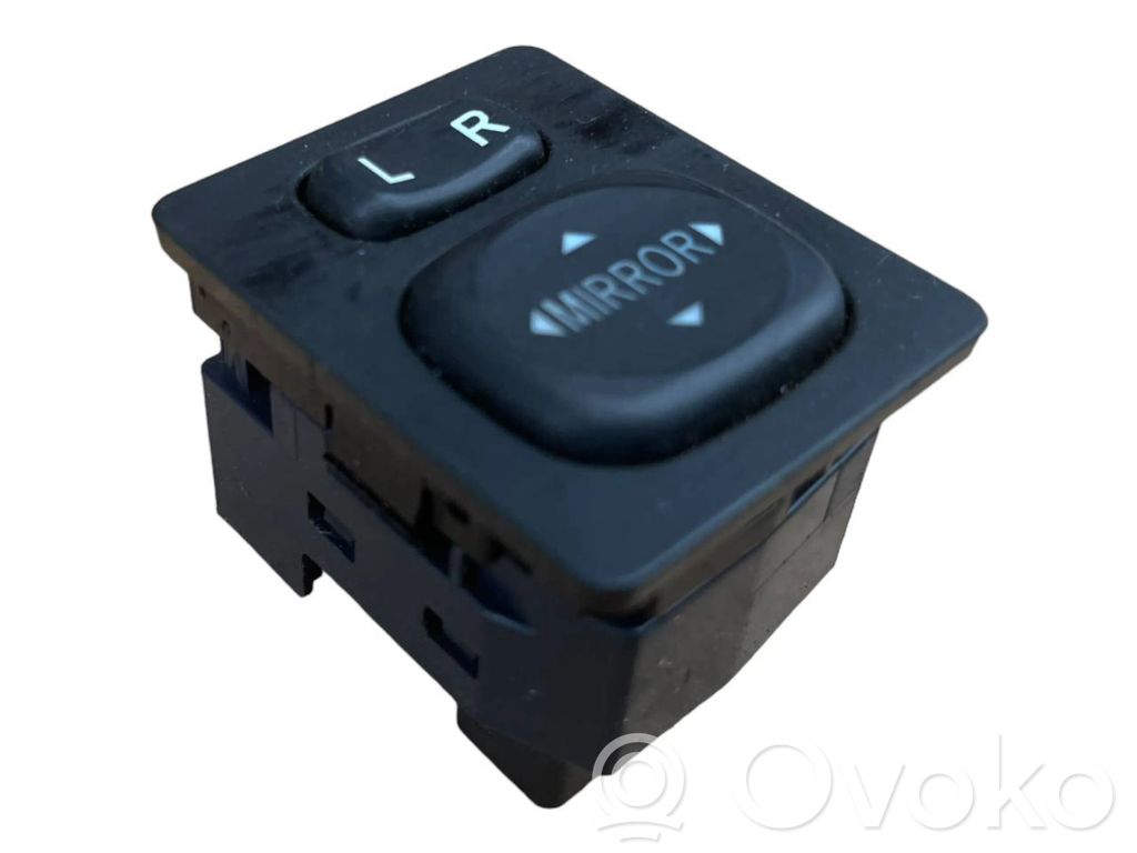 Toyota Auris E180 Wing mirror switch 