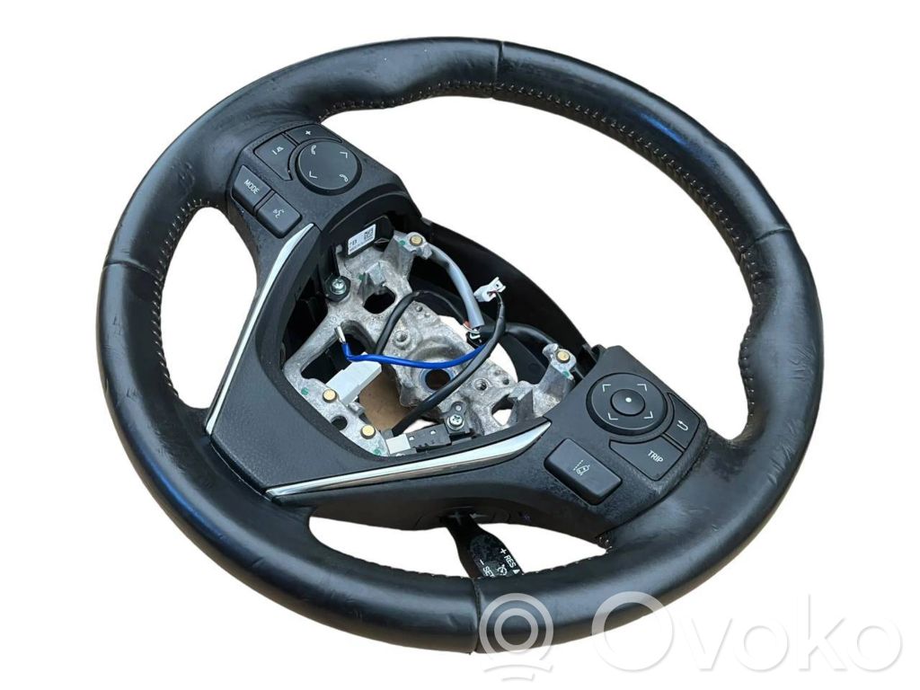 Toyota Auris E180 Steering wheel 