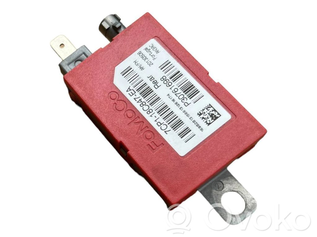 Antenna control unit   7CP118C847EA,20130506,P30761698