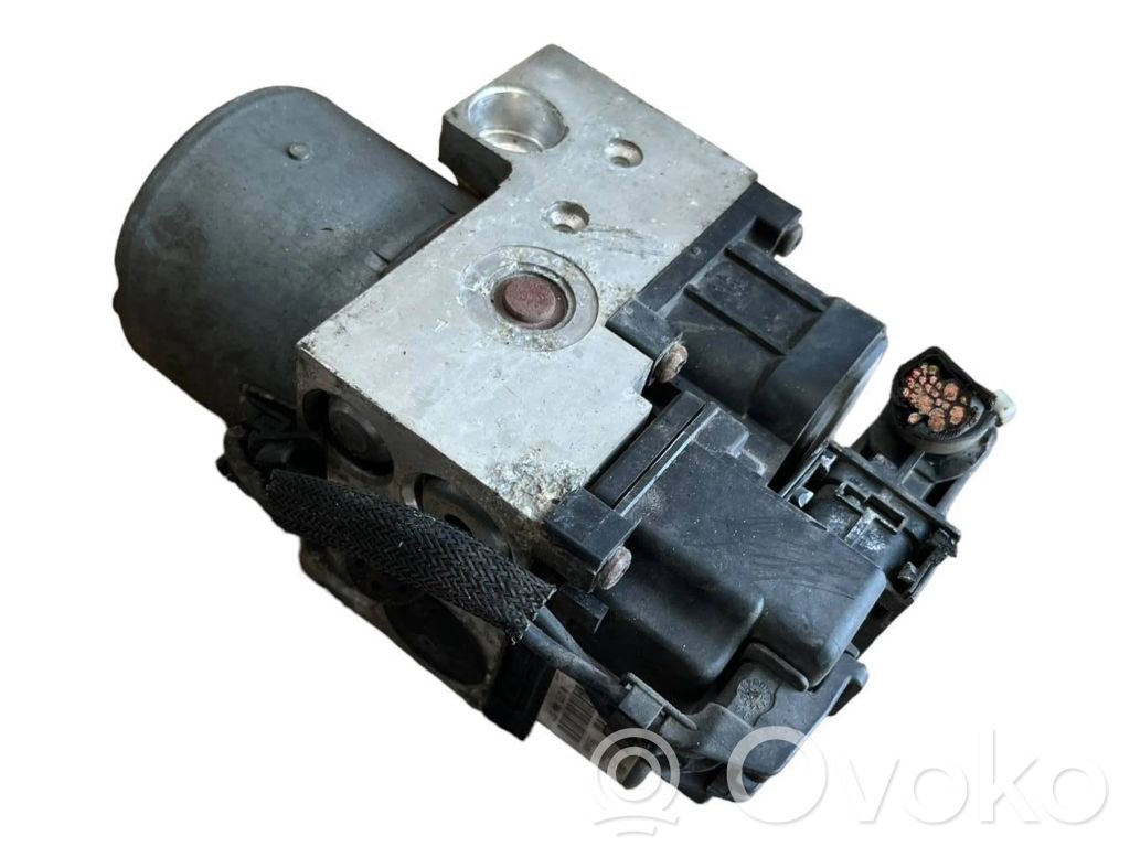 Toyota Corolla E120 E130 Bomba de ABS 