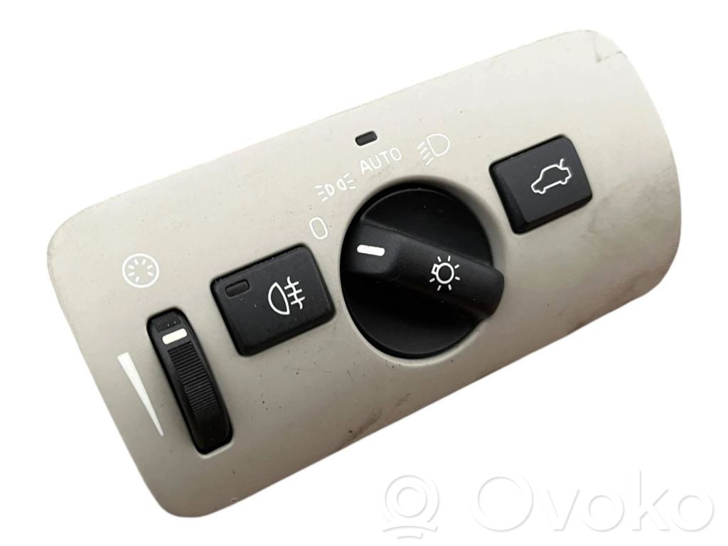 Volvo V40 Light switch 