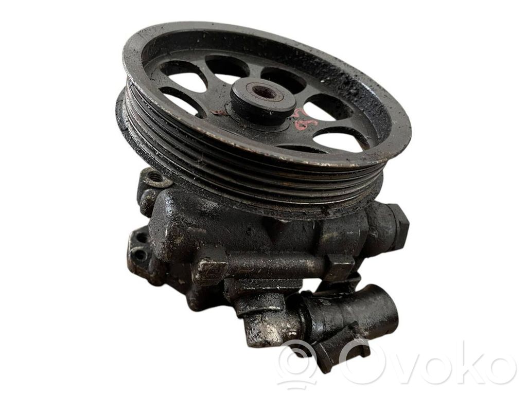 Ohjaustehostimen pumppu   5231212