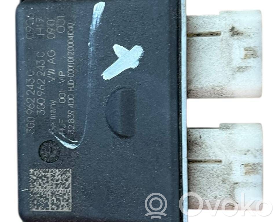 Tailgate/trunk control unit/module   3G0962243C,32839400