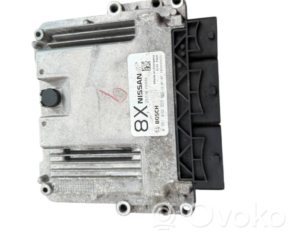 Nissan X-Trail T32 Engine control unit/module 
