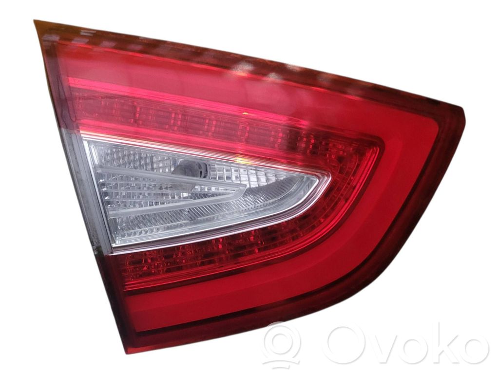 Hyundai ix35 Lampy tylnej klapy bagażnika 