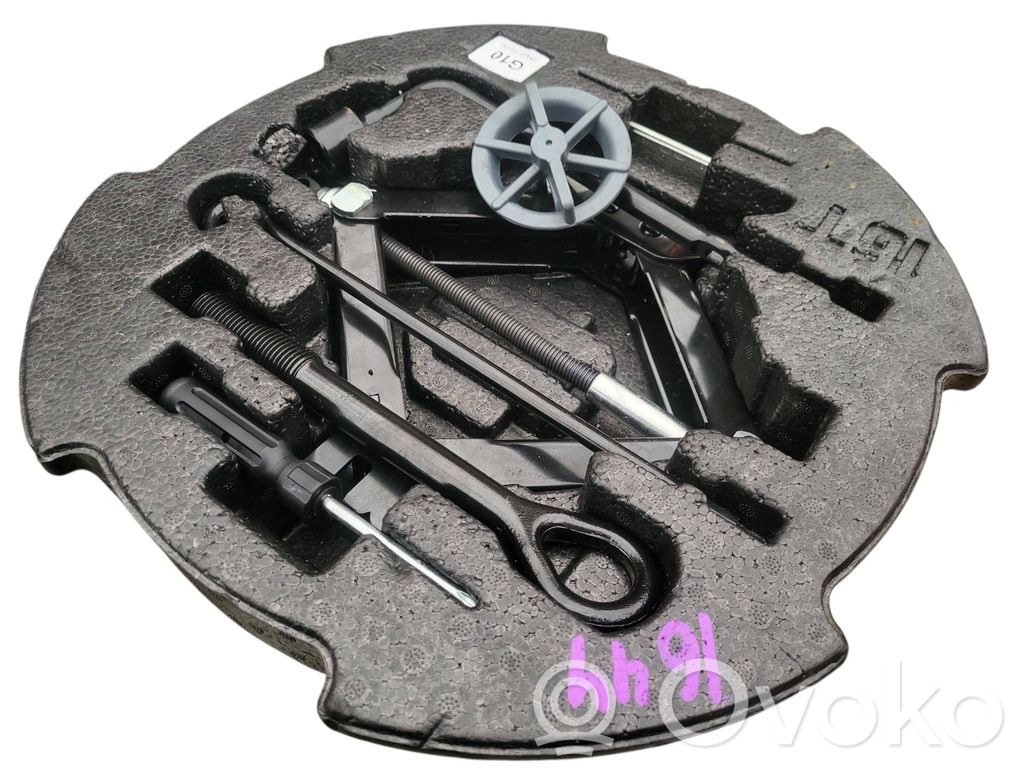KIA Pro Cee'd III Tool set 