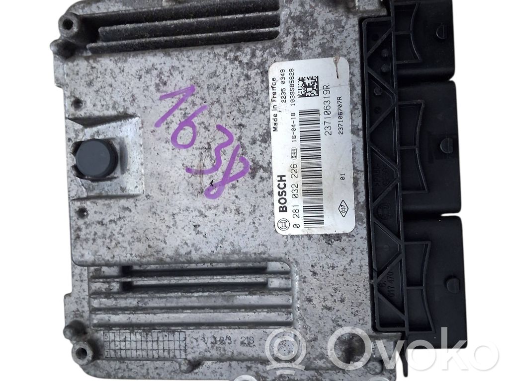 Renault Kadjar Engine control unit/module 