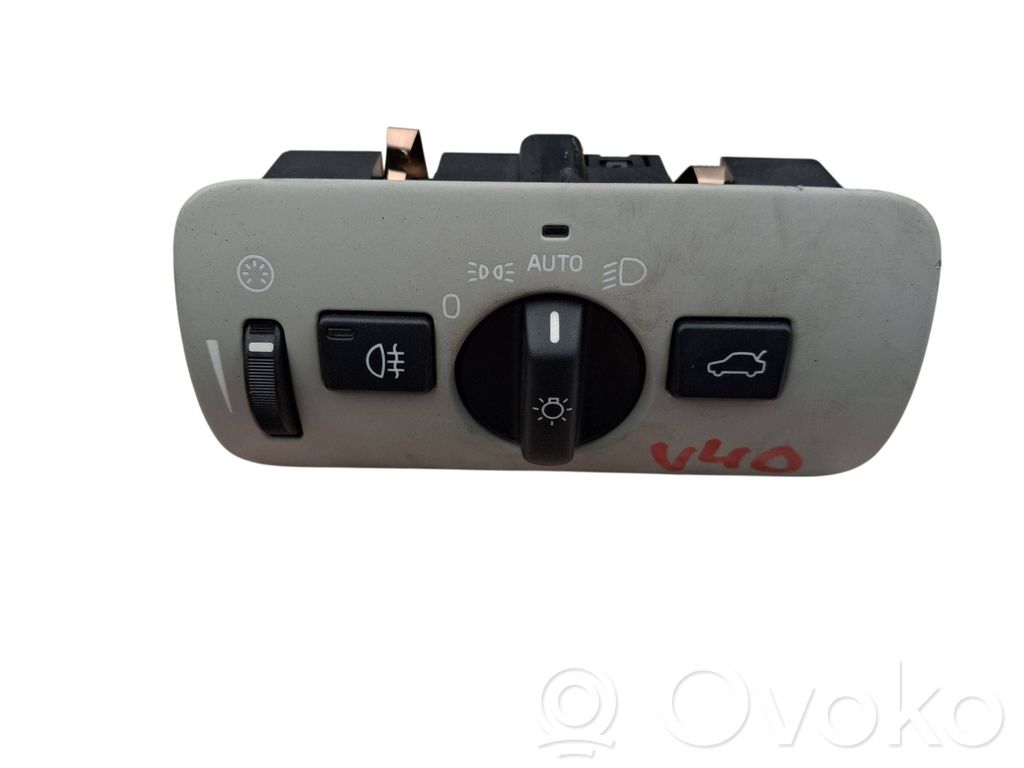 Volvo V40 Light switch 