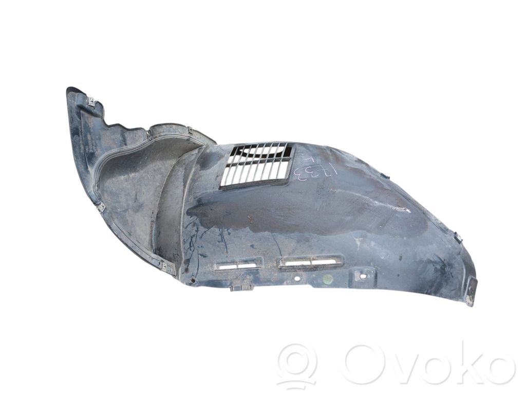 Volkswagen Golf VIII Rivestimento paraspruzzi passaruota anteriore 