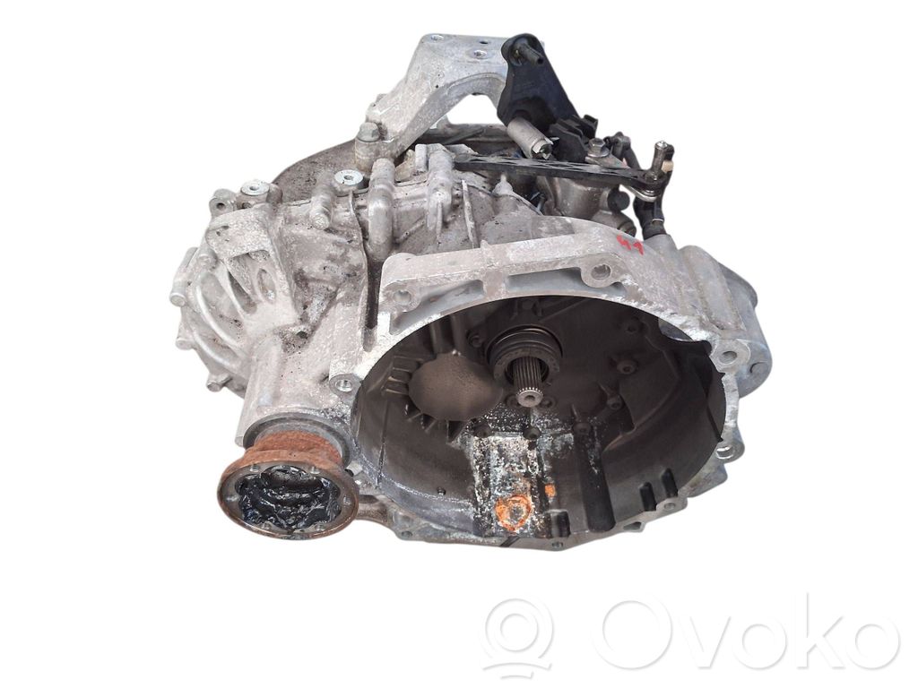 Volkswagen Golf VII Manualna 6-biegowa skrzynia biegów 