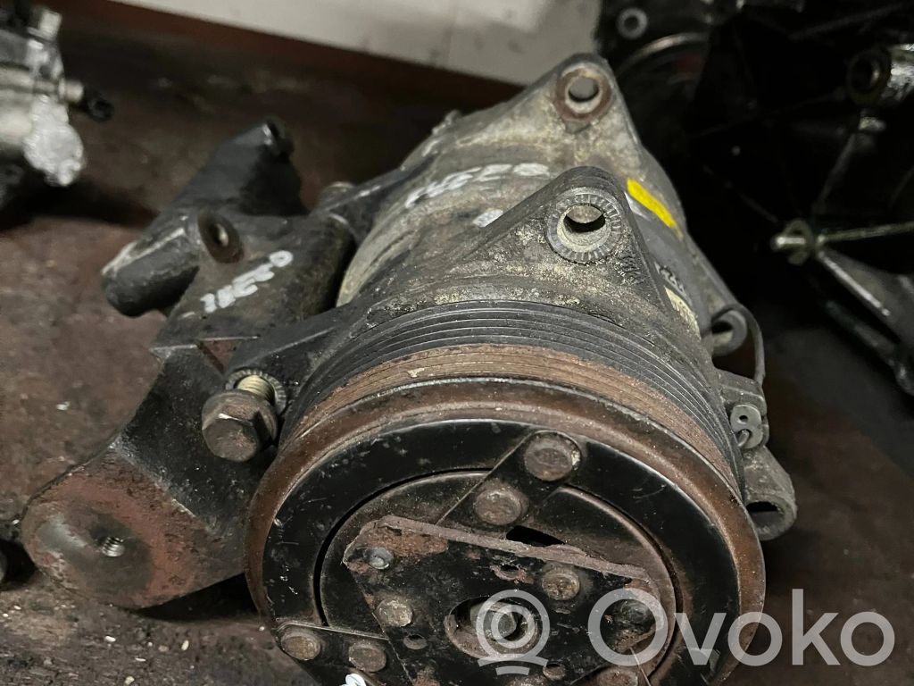 Kompresor / Sprężarka klimatyzacji A/C   TM15HS,P0E6825CC,0381003