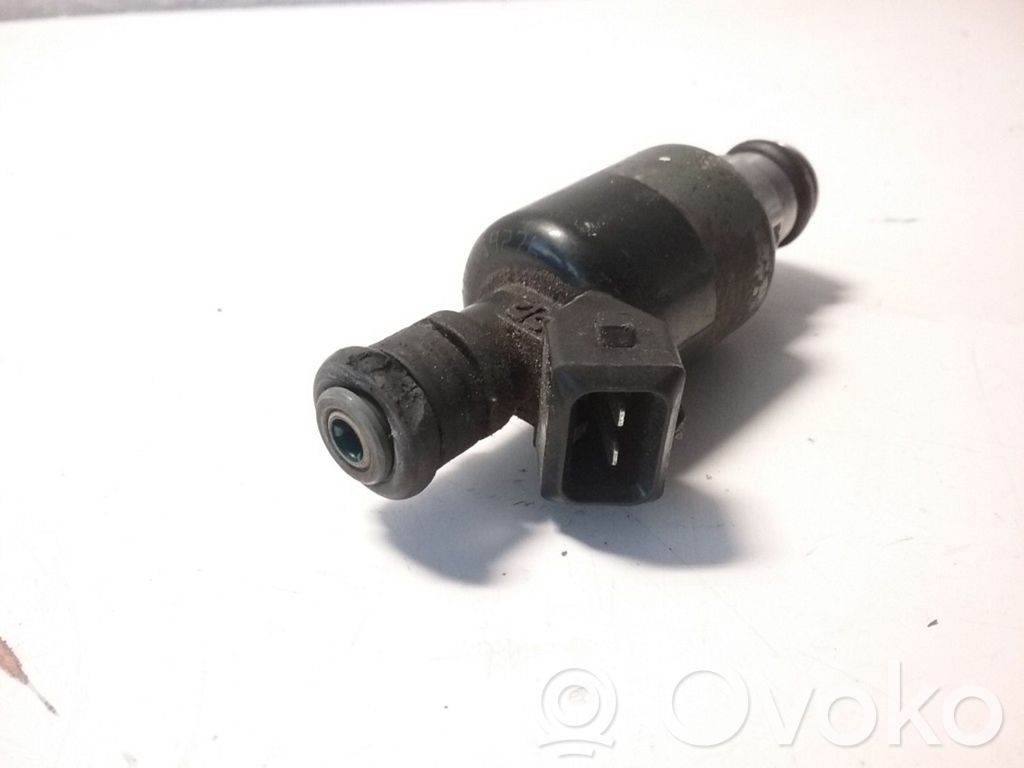 Inyector de combustible   17089276