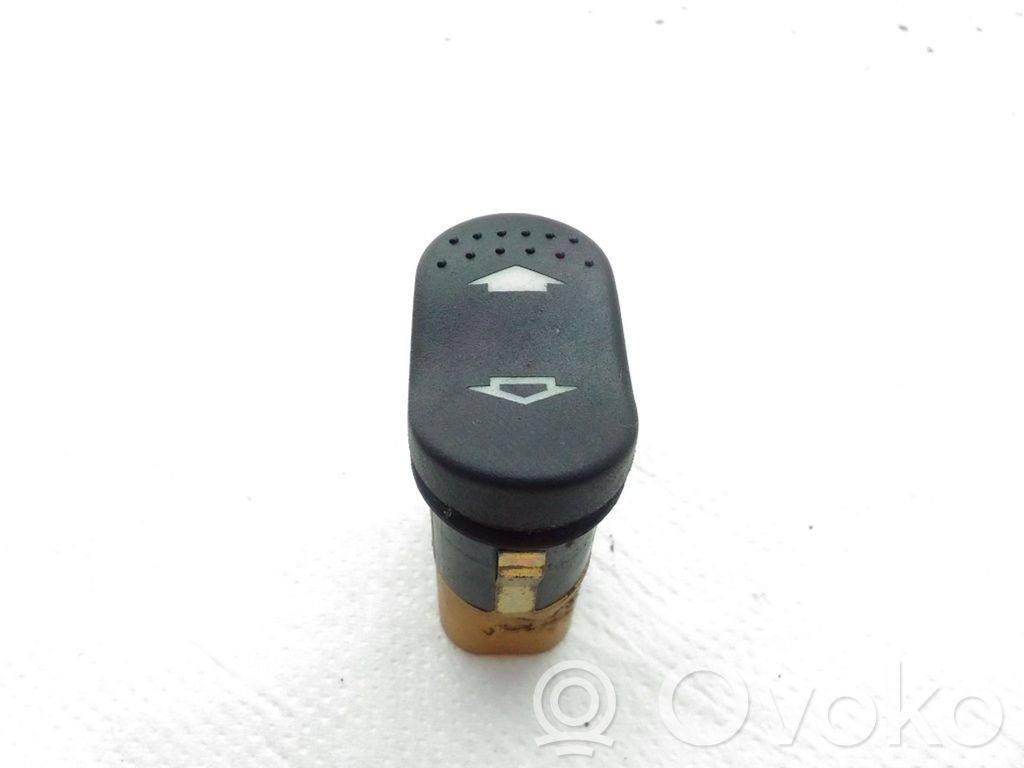 Ford Focus Electric window control switch 
