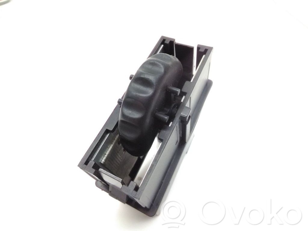 Renault Scenic I Headlight level height control switch 